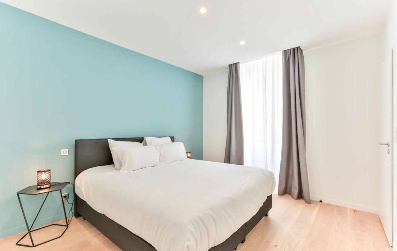 Villa14 *